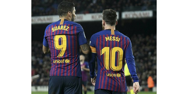 Luis Suá Rez trifft auf die Prahlerei der Barcelona-Fans Luis Suá Rez trifft auf die Prahlerei der Barcelona-Fans